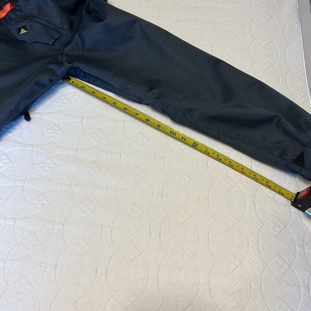 Volcom Jacket - Picture 13 of 16